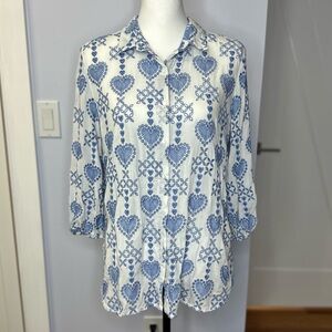 Johnny White Maeve 3/4 Sleeve Button Down w/blue heart embroidery. Size M. EUC!
